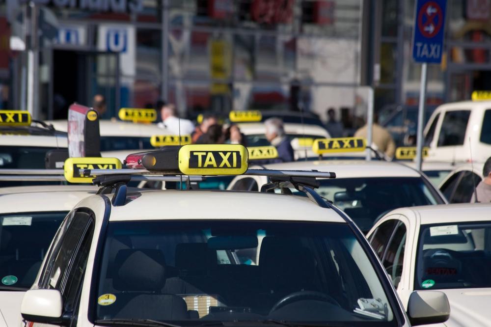 taxi (3)